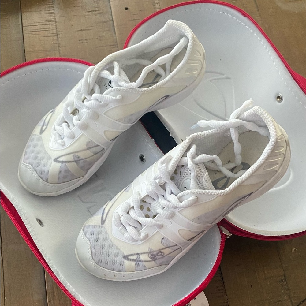 Nfinity Vengeance Cheer Shoes